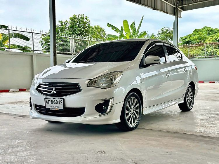 Mitsubishi Attrage 2015 1.2 GLS Limited Sedan เบนซิน ไม่ติดแก๊ส เกียร์อัตโนมัติ ขาว
