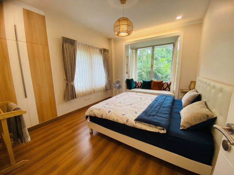 ตกแต่งครบ 🏡 ขายบ้านพักตากอากาศปากช่อง-เขาใหญ่ ติดธารน้ำธรรมชาติ บรรยากาศเงียบสงบ ร่มรื่น อากาศเย็นสบายตลอดปี หิ้วกระเป๋าพร้อมอยู่ได้เลย 🌿💦 รูปที่ 3