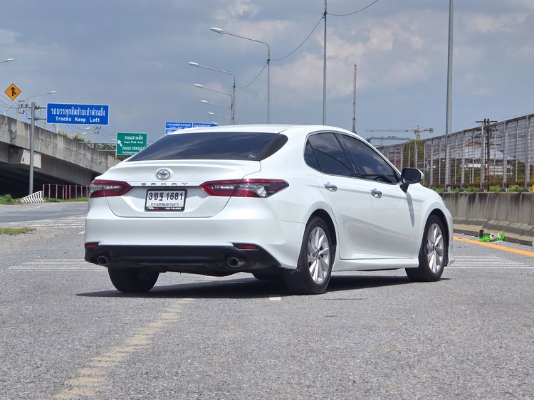 Toyota Camry 2022 2.5 Sport Sedan เบนซิน ไม่ติดแก๊ส เกียร์อัตโนมัติ ขาว รูปที่ 4