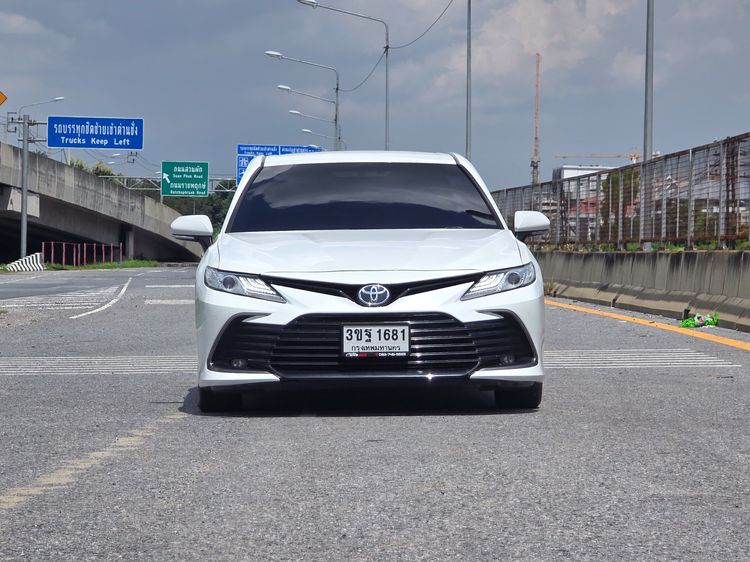 Toyota Camry 2022 2.5 Sport Sedan เบนซิน ไม่ติดแก๊ส เกียร์อัตโนมัติ ขาว รูปที่ 2