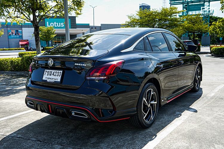 MG MG5 2023 1.5 D+ Sedan เบนซิน ไม่ติดแก๊ส เกียร์อัตโนมัติ ดำ รูปที่ 4