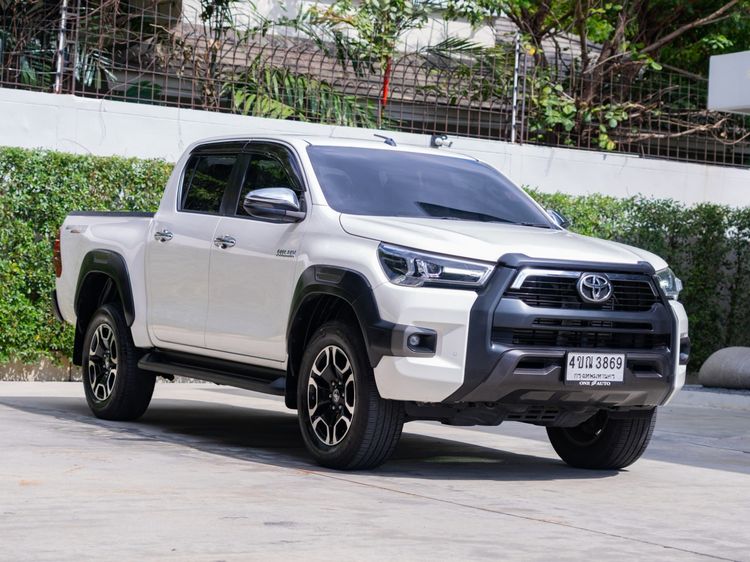 Toyota Hilux Revo 2023 2.4 Prerunner Mid Pickup ดีเซล ไม่ติดแก๊ส เกียร์อัตโนมัติ ขาว
