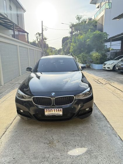 รถ BMW Series 3 320d สี ดำ