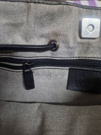 Gucci GG Canvas Drawstring Tote Bag สีดำ รูปที่ 4