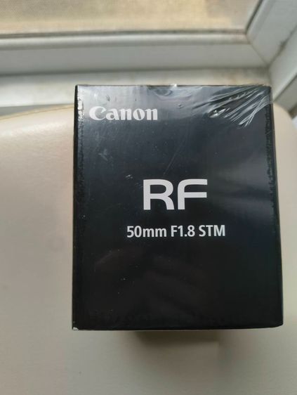 CANON RF 50mm F1.8 STM