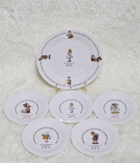 Collection จานสะสมสุดคลาสสิก Alice in Wonderland ลิขสิทธิ์แท้ THE MACMILLAN ALICE งานหายากน่าสะสม
