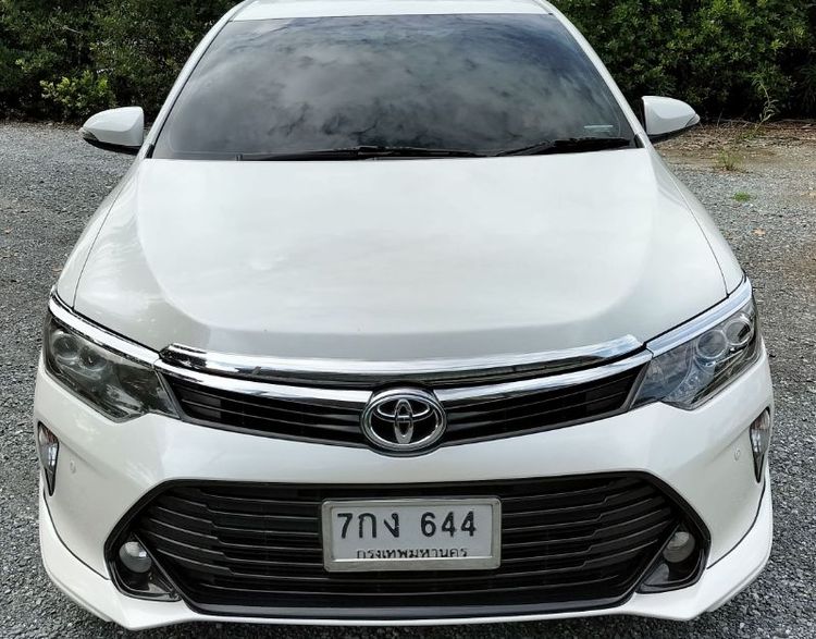 รถ Toyota Camry 2.0 G Extremo สี ขาว