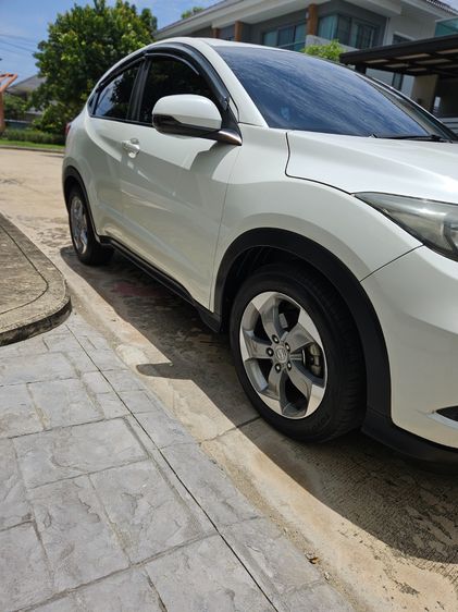 Honda HR-V 2015 1.8 E Utility-car เบนซิน เกียร์อัตโนมัติ ขาว รูปที่ 4