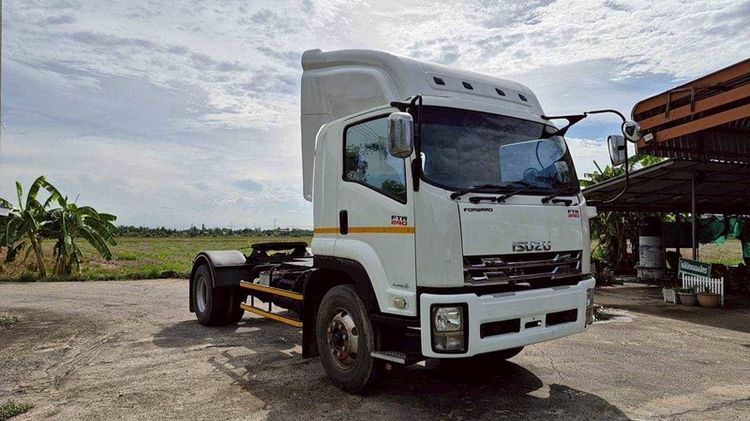 ISUZU  หัวลาก รุ่นFTR34L/ปี56/240แรง/เลขเครื่อง6HK1/2เพลา/ดีเซล รูปที่ 2