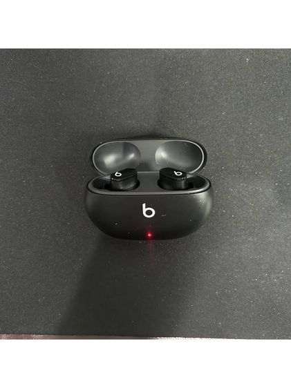 Beats By Dre ขาย Beats Studio Buds หูฟังไร้สาย สีดํา พร้อมระบบตัดเสียงรบกวน (แบตเสื่อม)