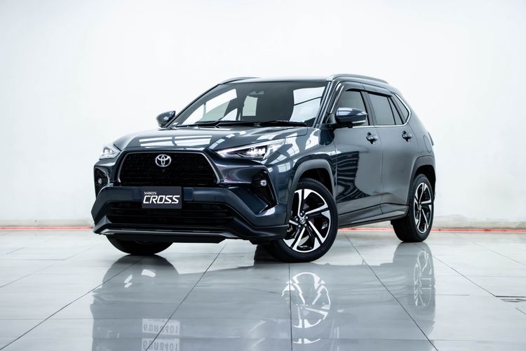 รถ Toyota Yaris Cross 1.5 HEV Premium Luxury สี เทา