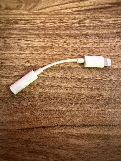 หางหนู iphone แท้ Lighting to 3.5 ไม่มีกล่อง199 บาทรวมส่ง