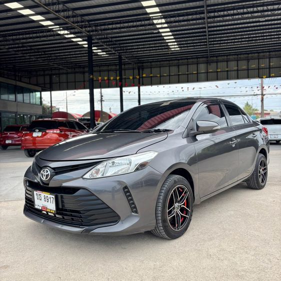 Toyota Vios 2017 1.5 J Sedan เบนซิน ไม่ติดแก๊ส เกียร์อัตโนมัติ เทา