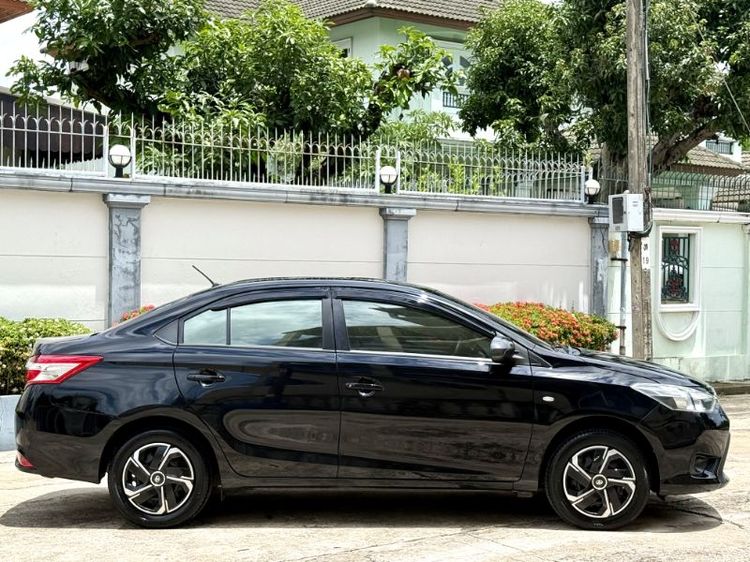 Toyota Vios 2017 1.5 J Sedan เบนซิน ไม่ติดแก๊ส เกียร์อัตโนมัติ ดำ รูปที่ 4