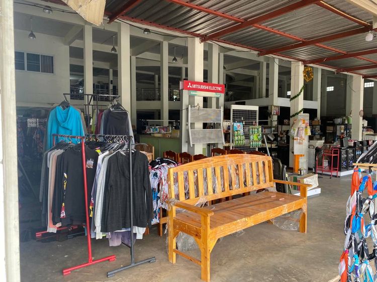 บ้านพร้อมที่ดินและอาคารพาณิชย์ รูปที่ 2