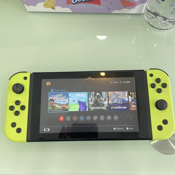 Nintendo เครื่องเกมส์นินเทนโด Nintendo Switch เชื่อมต่อไร้สายได้ เกมนินเทนโด้สวิฟ vq