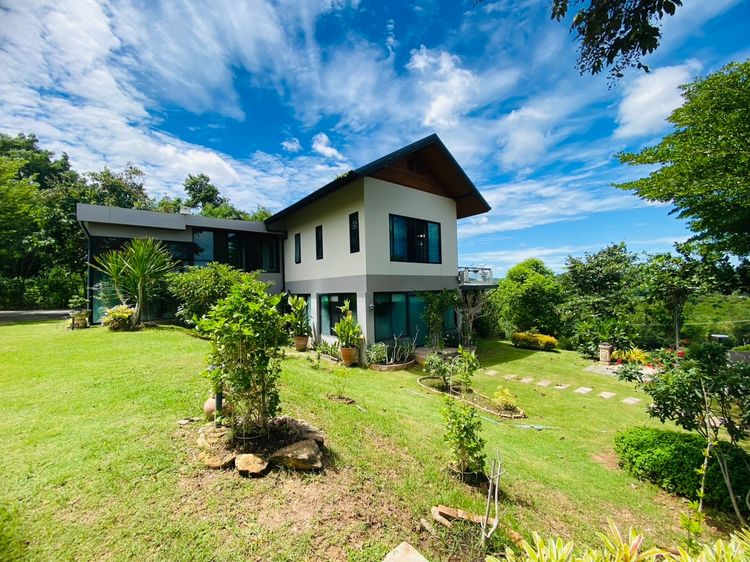 ขายบ้านพร้อมที่ดินเขาใหญ่ บนเนินสูง วิวเขาสวยมาก
