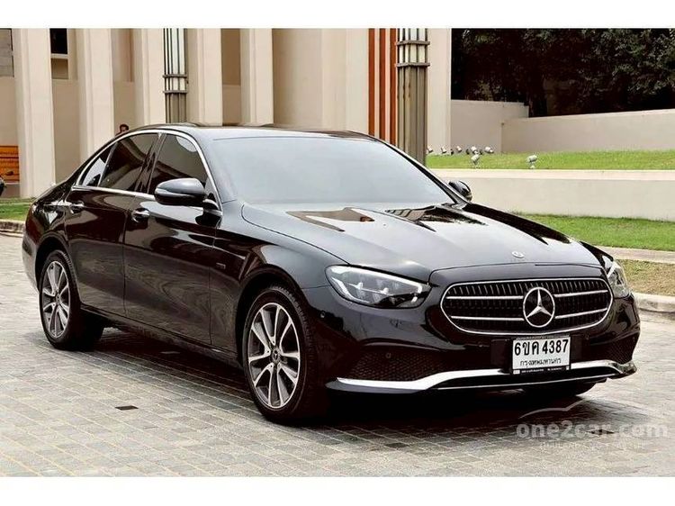 รถ Mercedes-Benz E-Class 2.0 E300e Avantgarde สี ดำ