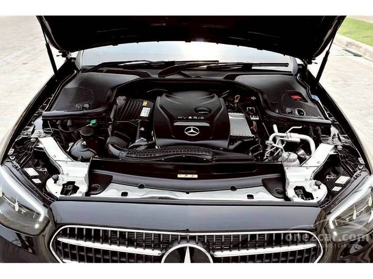 Mercedes-Benz E-Class 2022 2.0 E300e Avantgarde Sedan ปลั๊กอินไฮบริด (PHEV) ไม่ติดแก๊ส เกียร์อัตโนมัติ ดำ รูปที่ 2