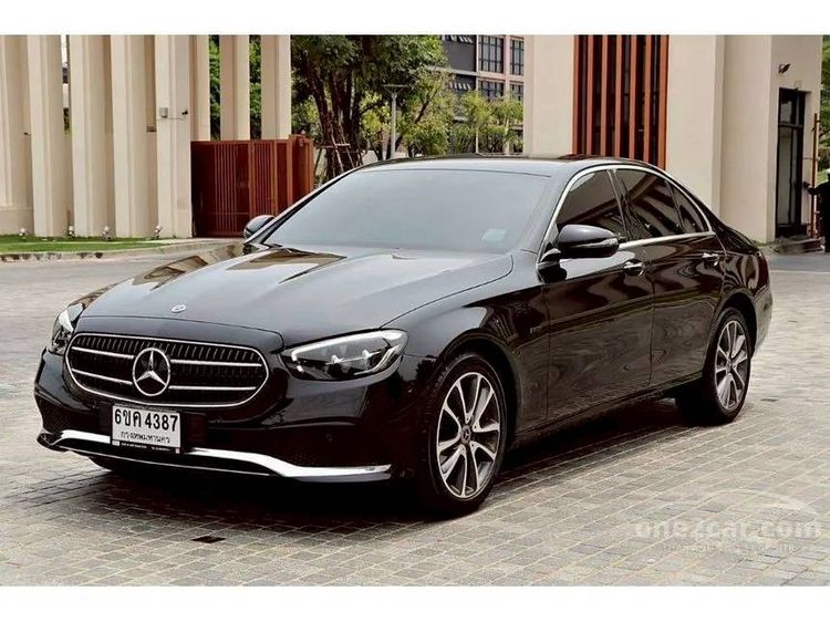 Mercedes-Benz E-Class 2022 2.0 E300e Avantgarde Sedan ปลั๊กอินไฮบริด (PHEV) ไม่ติดแก๊ส เกียร์อัตโนมัติ ดำ รูปที่ 4