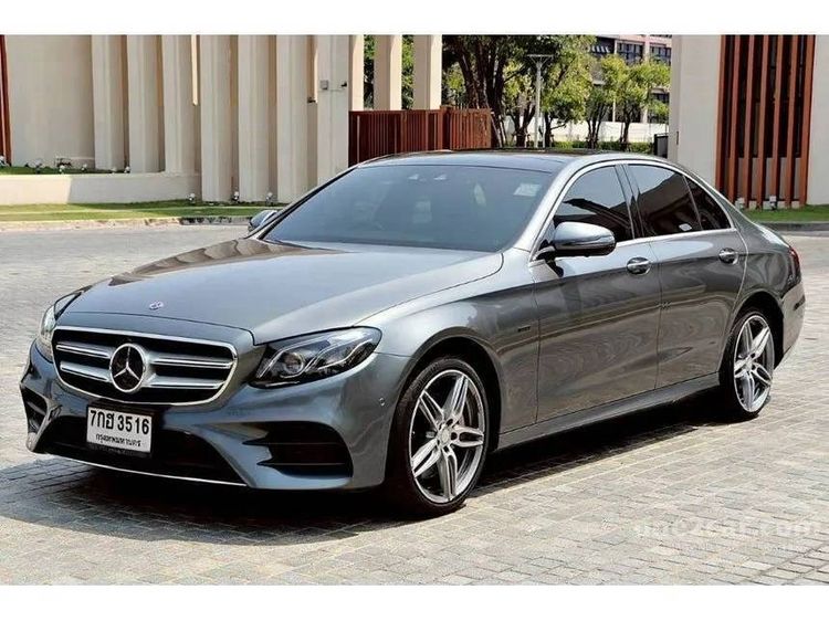 รถ Mercedes-Benz E-Class E350e สี เทา