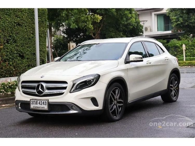 2016 Mercedes-Benz GLA200 1.6 W156 (ปี 14-20) Urban SUV