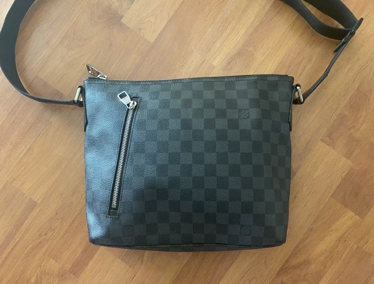 LV Mick Damier Graphite Messenger มือสอง สภาพดี