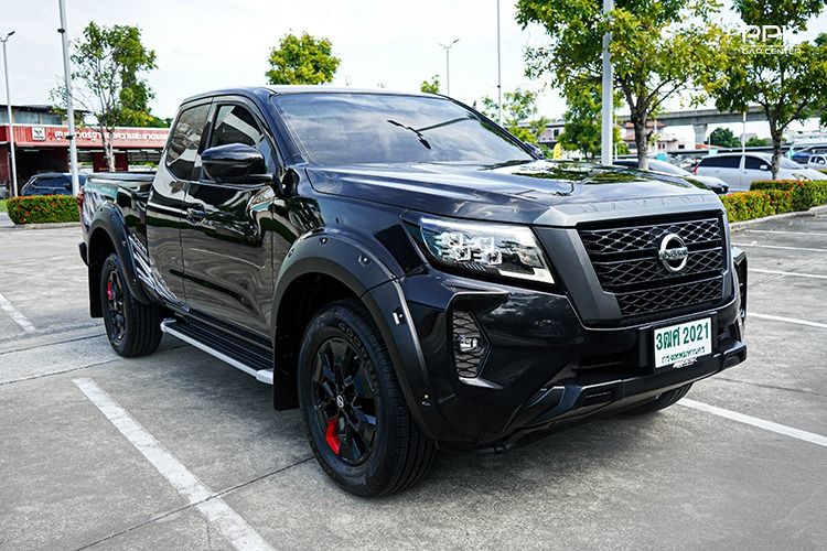 Nissan Navara 2023 2.3 Calibre E Black Edition Pickup ดีเซล ไม่ติดแก๊ส เกียร์ธรรมดา ดำ รูปที่ 3
