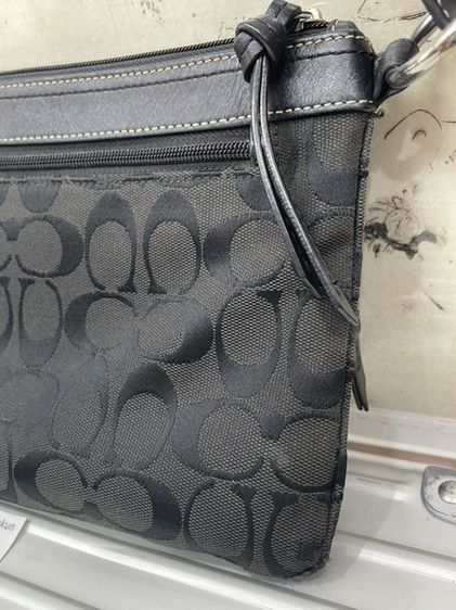 Coach สะพายไหล่ ของแท้ สภาพดี 990บาท รูปที่ 7