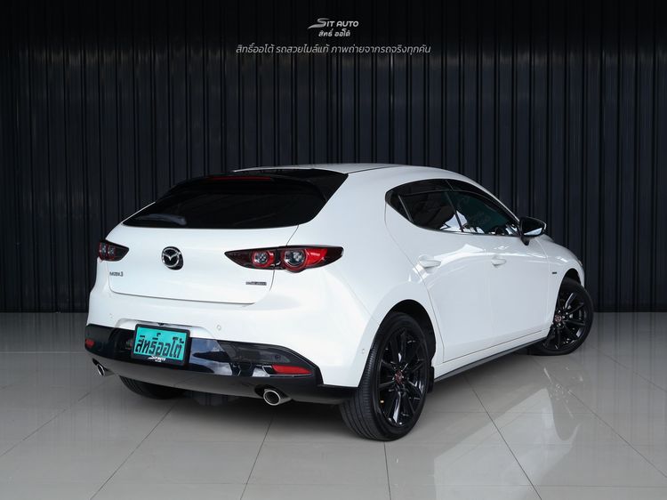 Mazda Mazda3 2021 2.0 SP Sports 100th Anniversary Edition Sedan เบนซิน ไม่ติดแก๊ส เกียร์อัตโนมัติ ขาว รูปที่ 4