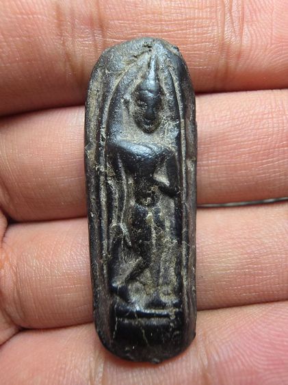 พระลีลาเม็ดขนุน AB334