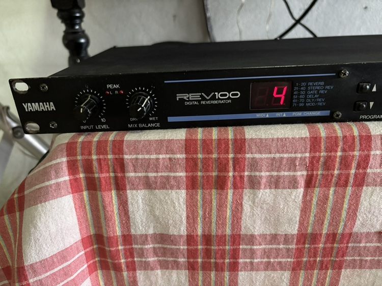 เอฟเฟคร้อง YAMAHA  REV 100 ญี่ปุ่นแท้ เสียงดีครับสนใจเชิญครับ