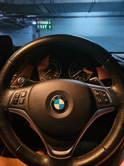 BMW X1 2013 2.0 sDrive20d Utility-car ดีเซล เกียร์อัตโนมัติ ขาว รูปที่ 2