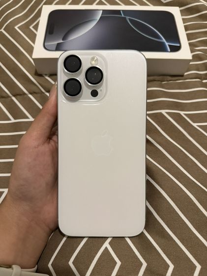 512 GB IPhone 16 pro max 512gb White titanium