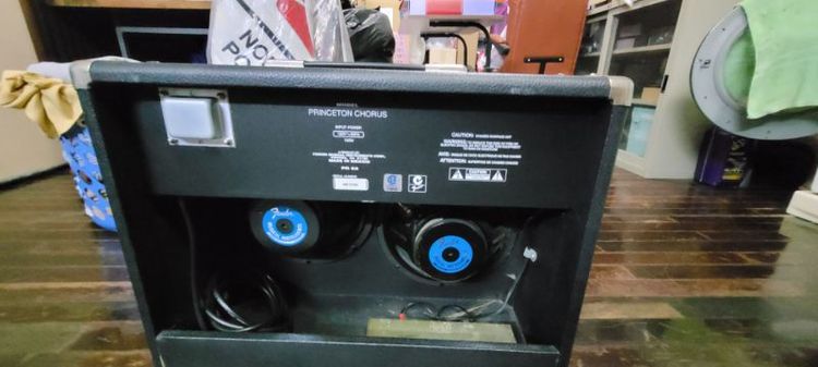 แอมป์กีตาร์ไฟฟ้า Fender Pinceton chorus รูปที่ 9