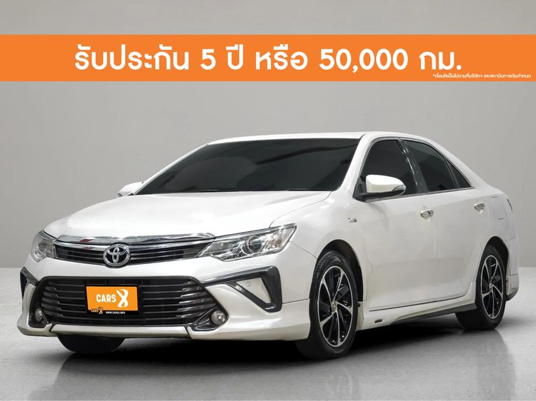 รถ Toyota Camry 2.0 G Extremo สี ขาว