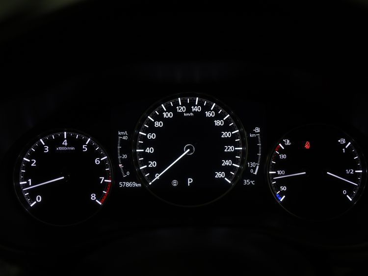 Mazda Mazda3 2021 2.0 SP Sports 100th Anniversary Edition Sedan เบนซิน ไม่ติดแก๊ส เกียร์อัตโนมัติ ขาว รูปที่ 4
