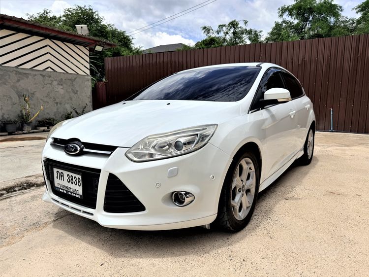 Ford Focus 2012 2.0 Sport Sedan เบนซิน ไม่ติดแก๊ส เกียร์อัตโนมัติ ขาว