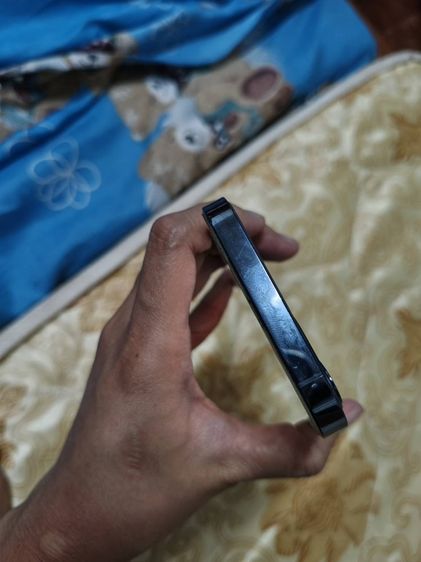 IPHONE 12 Pro มือสอง 256 Gb ใช้ได้ปกติทุกอย่าง  ไม่ติดไอคราว ไม่มีอุปกรณ์ชาร์จ