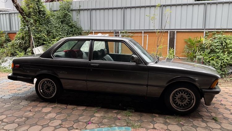 BMW รุ่นอื่นๆ 1980 รุ่นย่อยอื่นๆ Sedan เบนซิน เกียร์อัตโนมัติ น้ำตาล รูปที่ 3