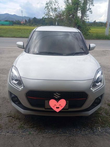 รถ Suzuki Swift 1.2 GL สี ขาว