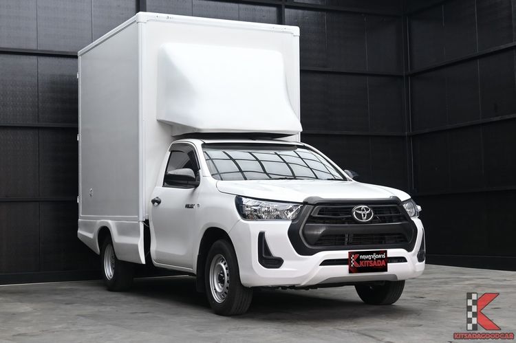 รถ Toyota Hilux Revo 2.4 Entry สี ขาว