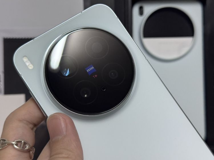 Vivo x300 pro ram12 256 Blue ROM CN ครบกล่อง สภาพสวยไร้ตำหนิ รูปที่ 3