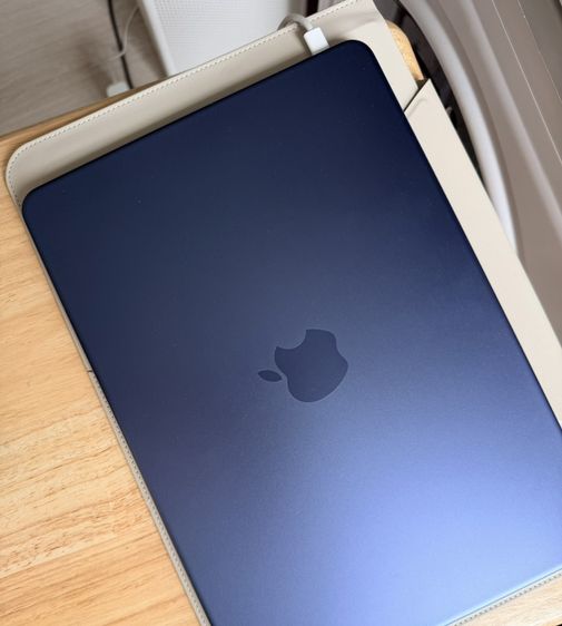 Macbook Neo 512GB with touch