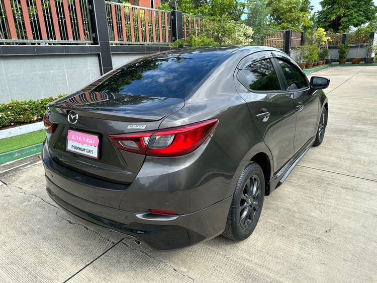 Mazda Mazda 2 2018 1.3 High Connect Sedan เบนซิน เกียร์อัตโนมัติ เทา รูปที่ 2