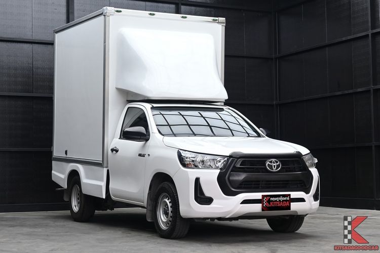 รถ Toyota Hilux Revo 2.4 Entry สี ขาว