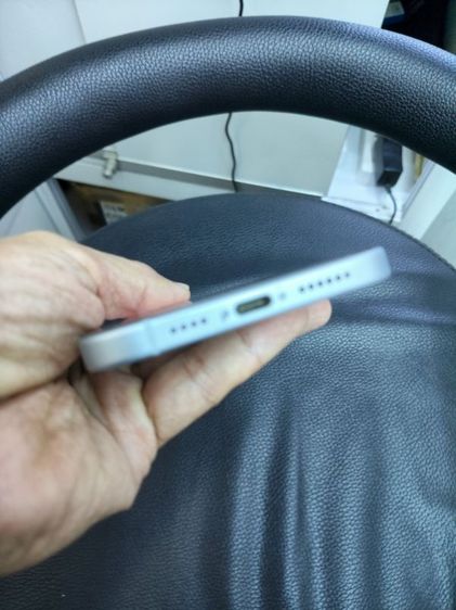 ขาย iPhone 15 Plus 128GB สีฟ้าแบตเตอรี่ 86 สภาพสวย ไม่มีรอย ไม่มีตำหนิใช้งานได้ปกติทุกฟังก์ชันอุปกรณ์มีเฉพาะตัวเครื่องราคา 17,500 รูปที่ 4