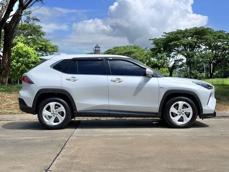 Toyota Yaris Cross 2025 1.5 HEV Smart Utility-car ไฮบริด เกียร์อัตโนมัติ ขาว รูปที่ 2
