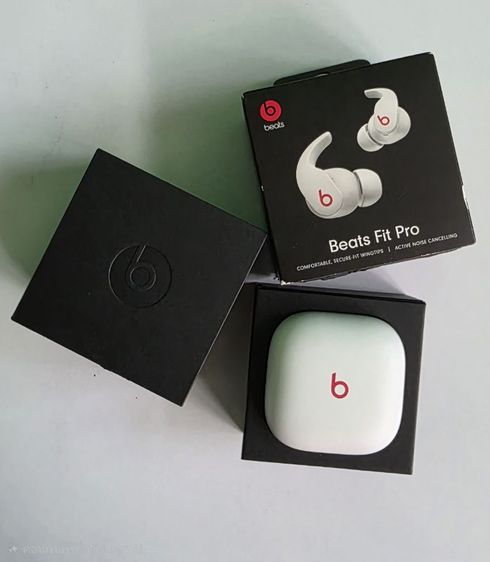 ​🎧 หูฟังไร้สายใส่ออกกำลังกายไม่เคยหลุด! Beats Fit Pro (Sage Gray) Chip H1 เชื่อมไว อุปกรณ์ครบกล่อง สภาพดีมาก เบสแน่น ตัดเสียงเงียบกริบ รูปที่ 4