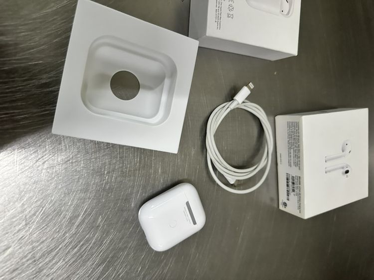 Apple AirPods รุ่นที่ 2 แบบไร้สาย รูปที่ 7